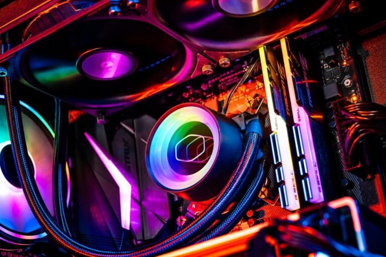 Cooler Master stellt mit der Mirror-Serie eine neue AiO-Flüssigkeitskühlung vor
