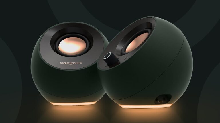 Creative Pebble Pro: Beauty Comes with Beats